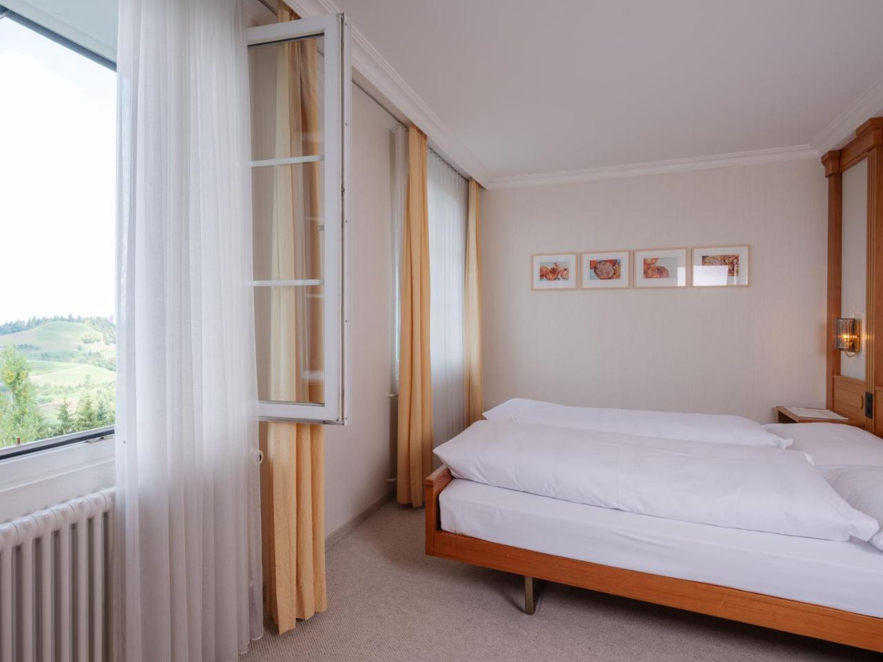 Landgasthof Hotel Menzberg Zewnętrze zdjęcie