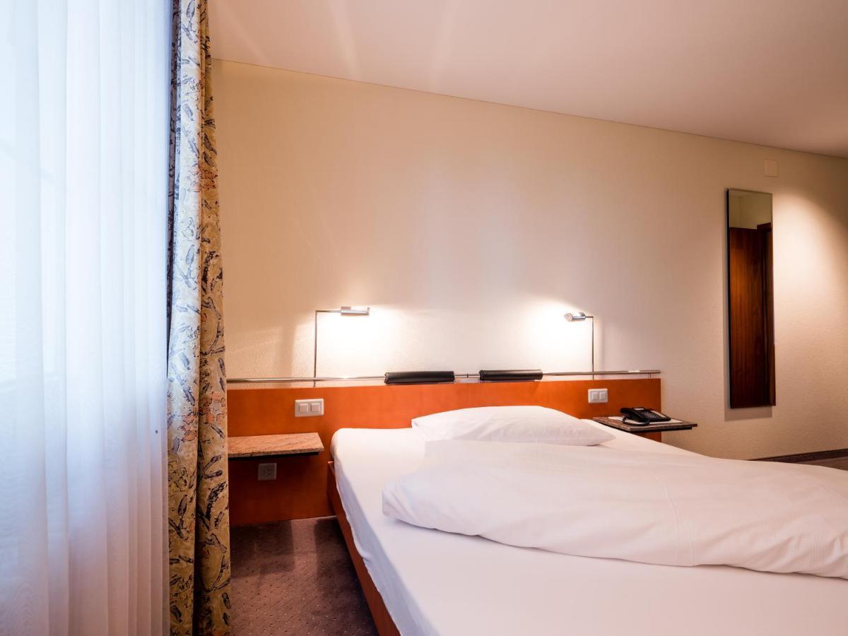 Landgasthof Hotel Menzberg Zewnętrze zdjęcie